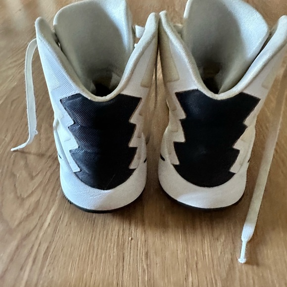 Nike Hyperdunk Basketball Shoes High Top Women’s Size 8 - Picture 5 of 6